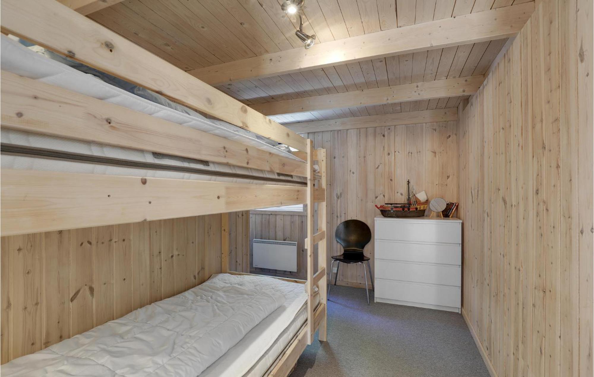 Awesome Home In Nexo With Sauna Snogebaek Екстер'єр фото