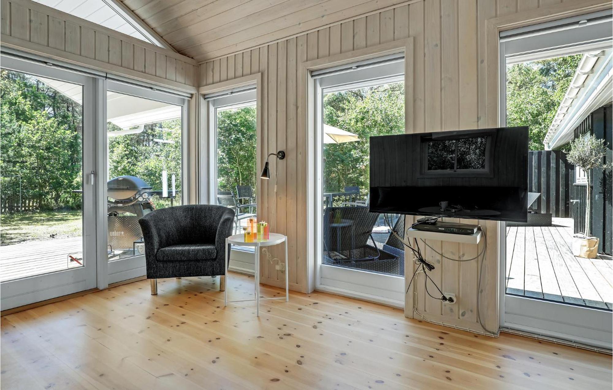 Awesome Home In Nexo With Sauna Snogebaek Екстер'єр фото