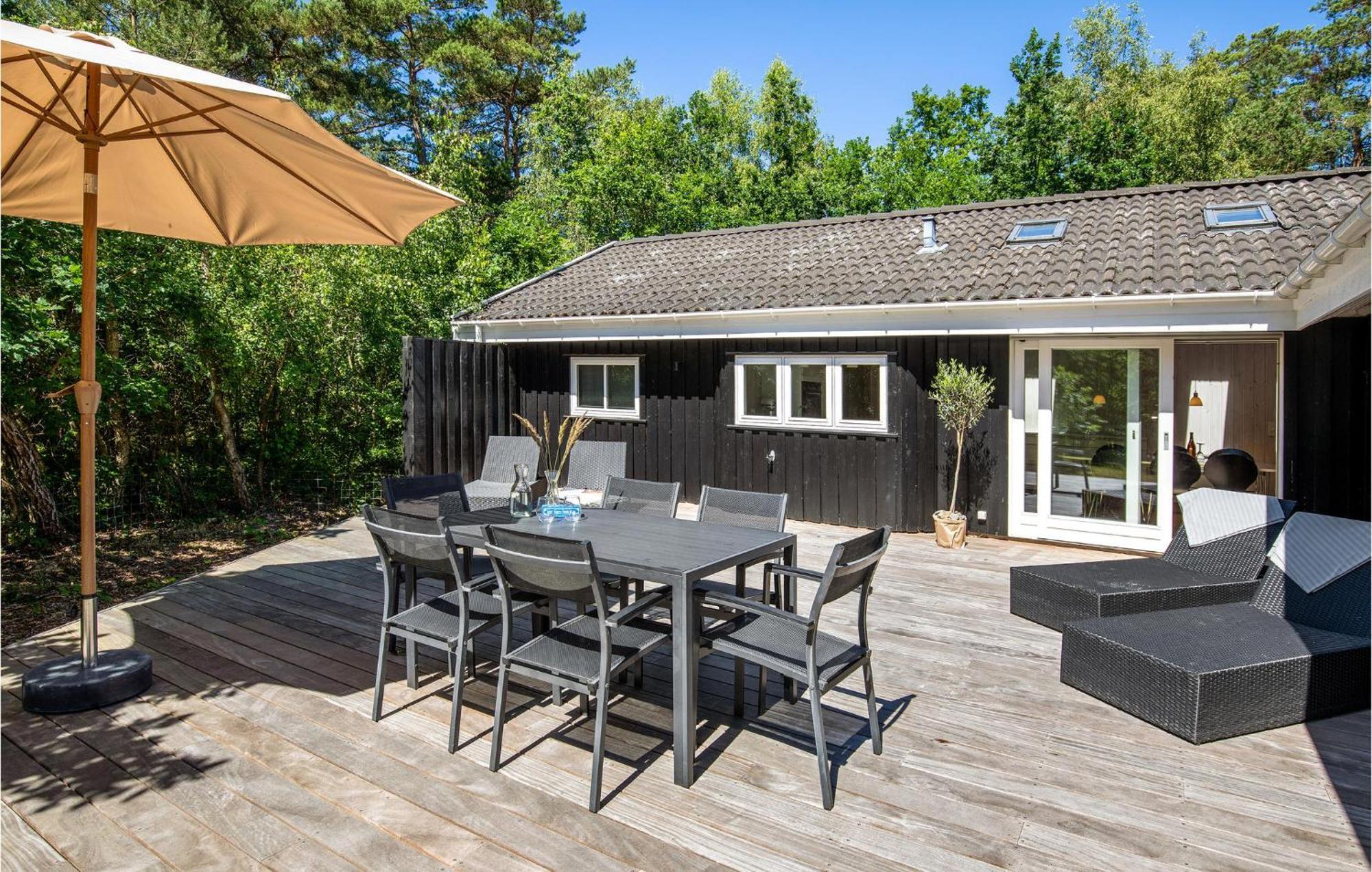 Awesome Home In Nexo With Sauna Snogebaek Екстер'єр фото